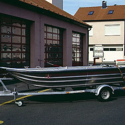 alu-boot.jpg